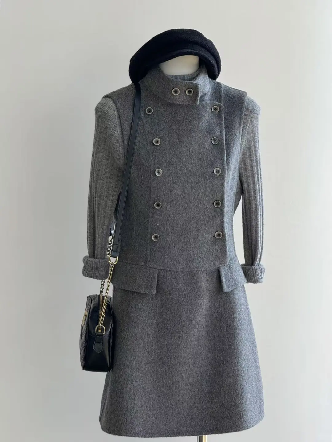 老钱风格雷背心裙真的鲨疯了?️?️