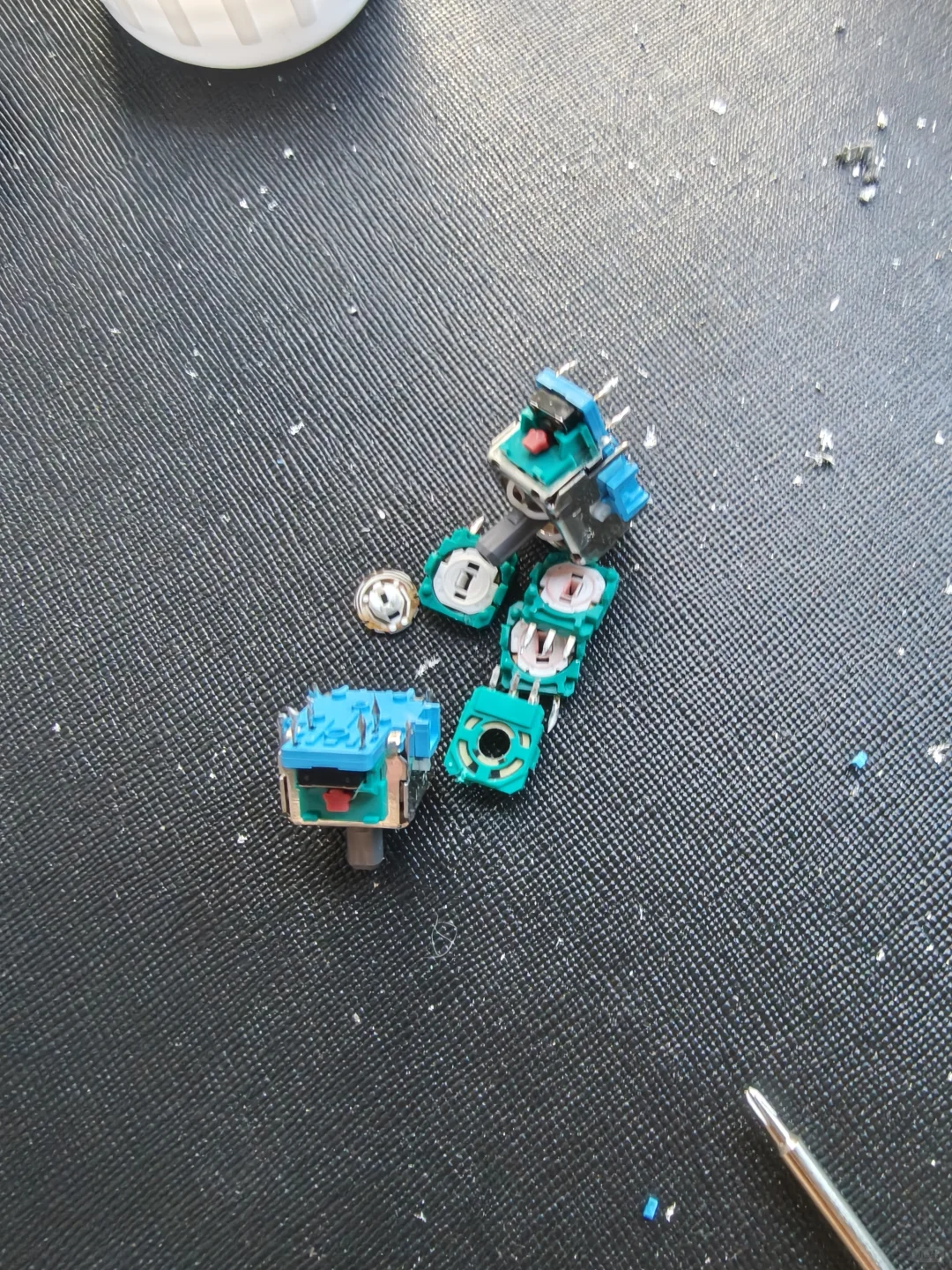 不走弯路,ps5手柄摇杆漂移维修经验分享!