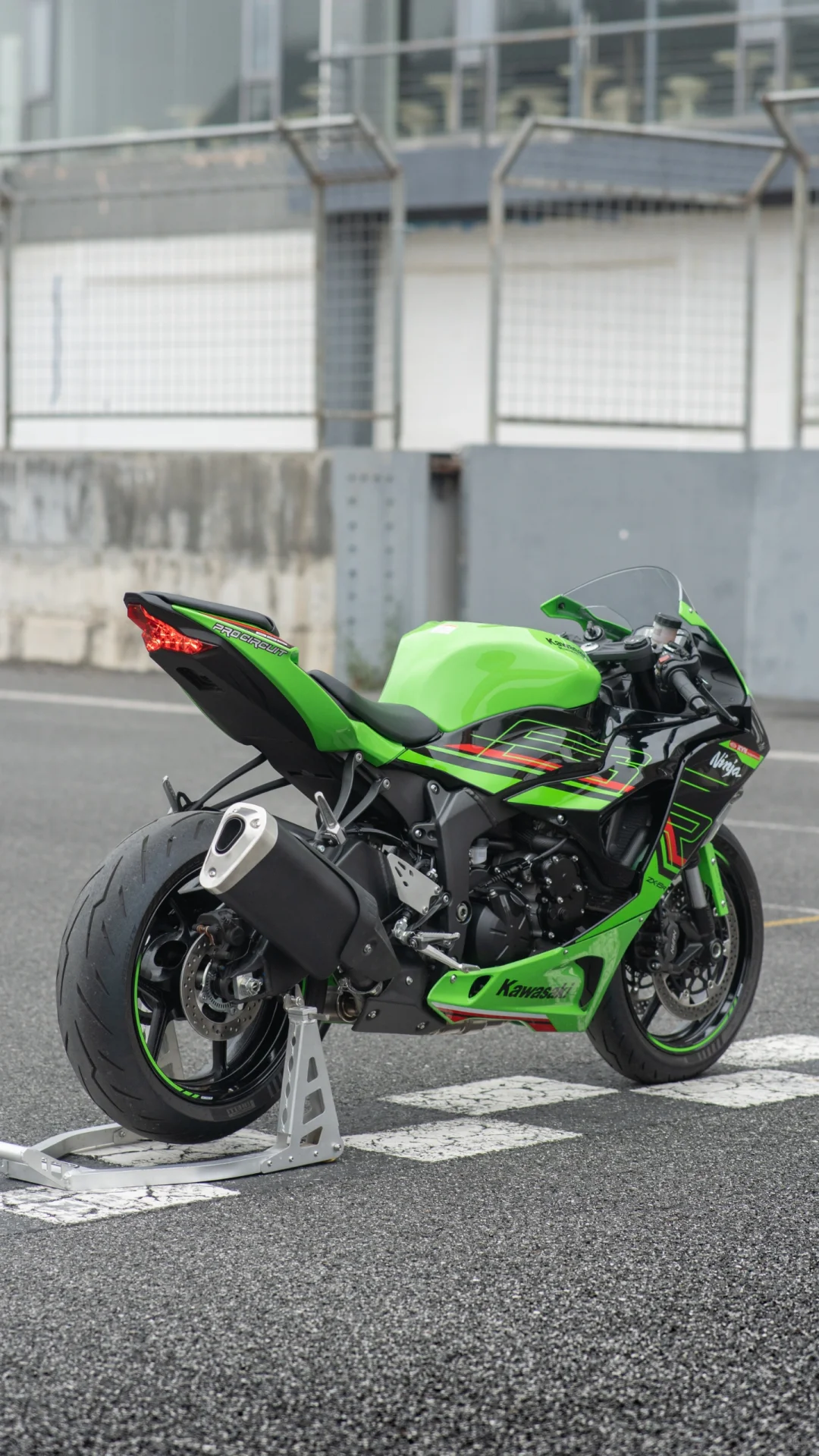 #川崎ZX-6R 原厂外观全段排气 ——「燃尽」