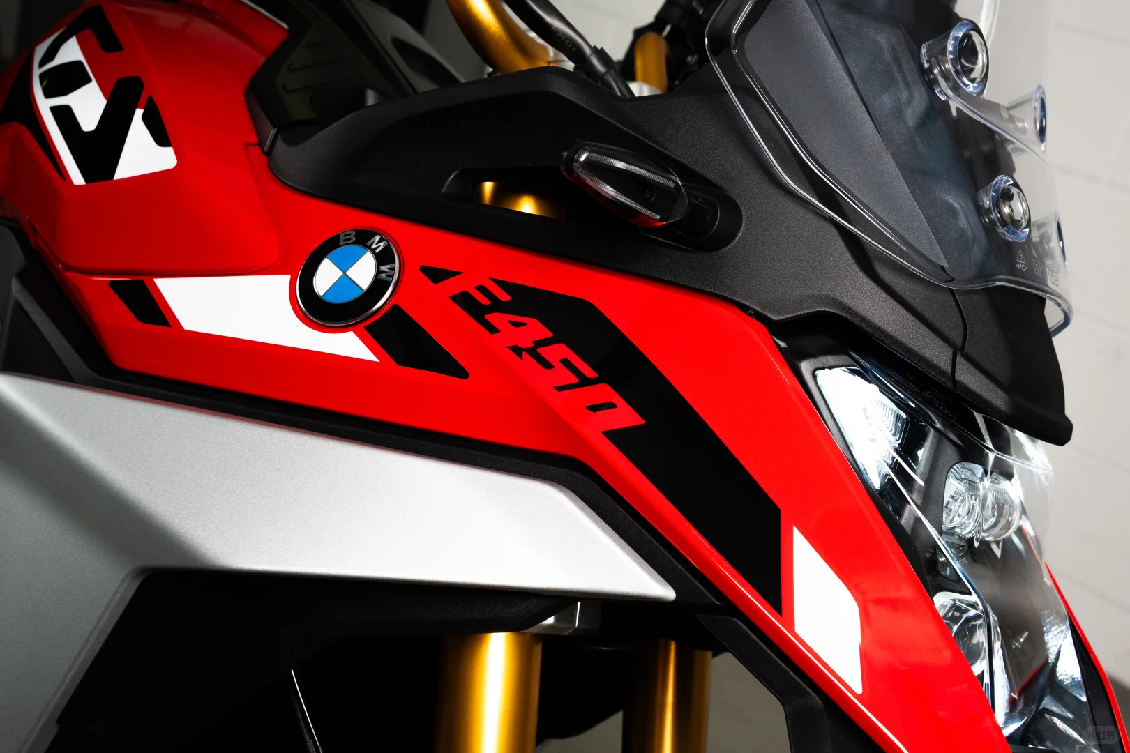 宝马小水鸟F450GS量产版发布,平替春风450