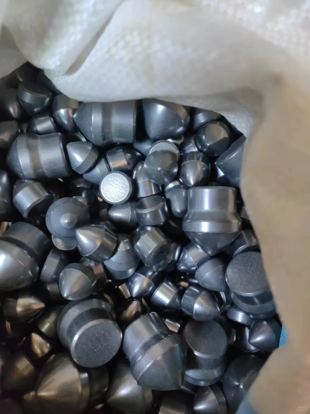 各种废旧钨钢硬质合金回收