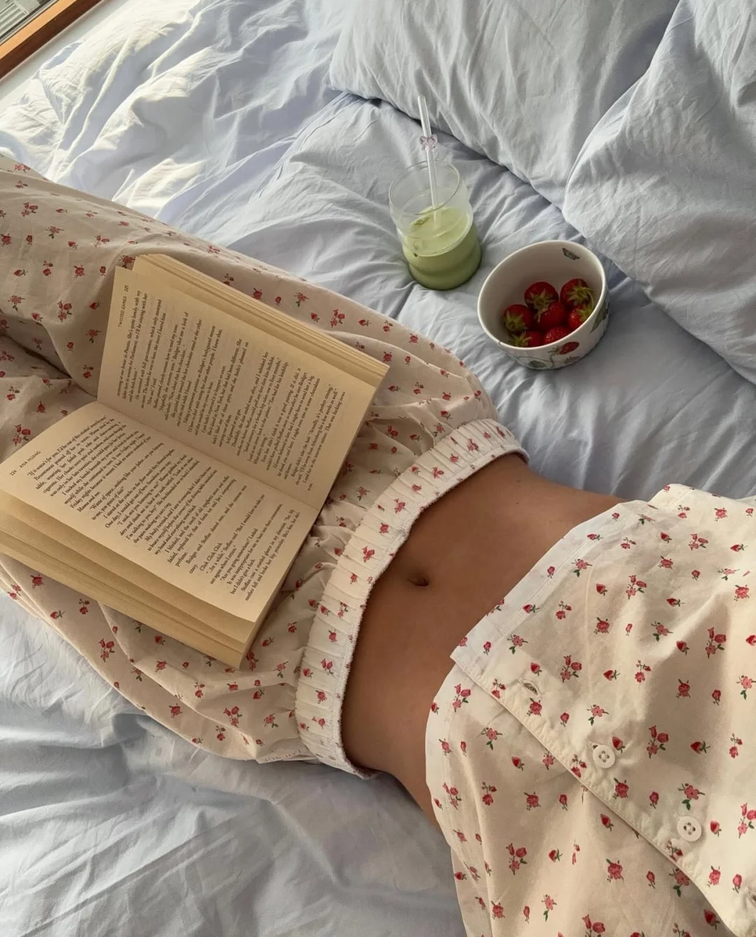 居家日常routine?穿精致的睡衣早餐?护肤