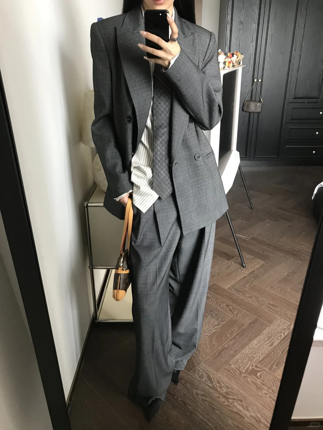 zara你YSL本L吧！硬朗冷冽高智感大女主