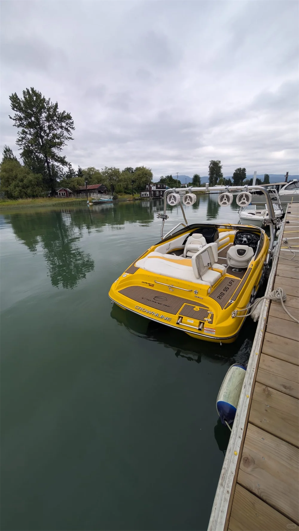 游艇地板新选择！性价比爆棚?