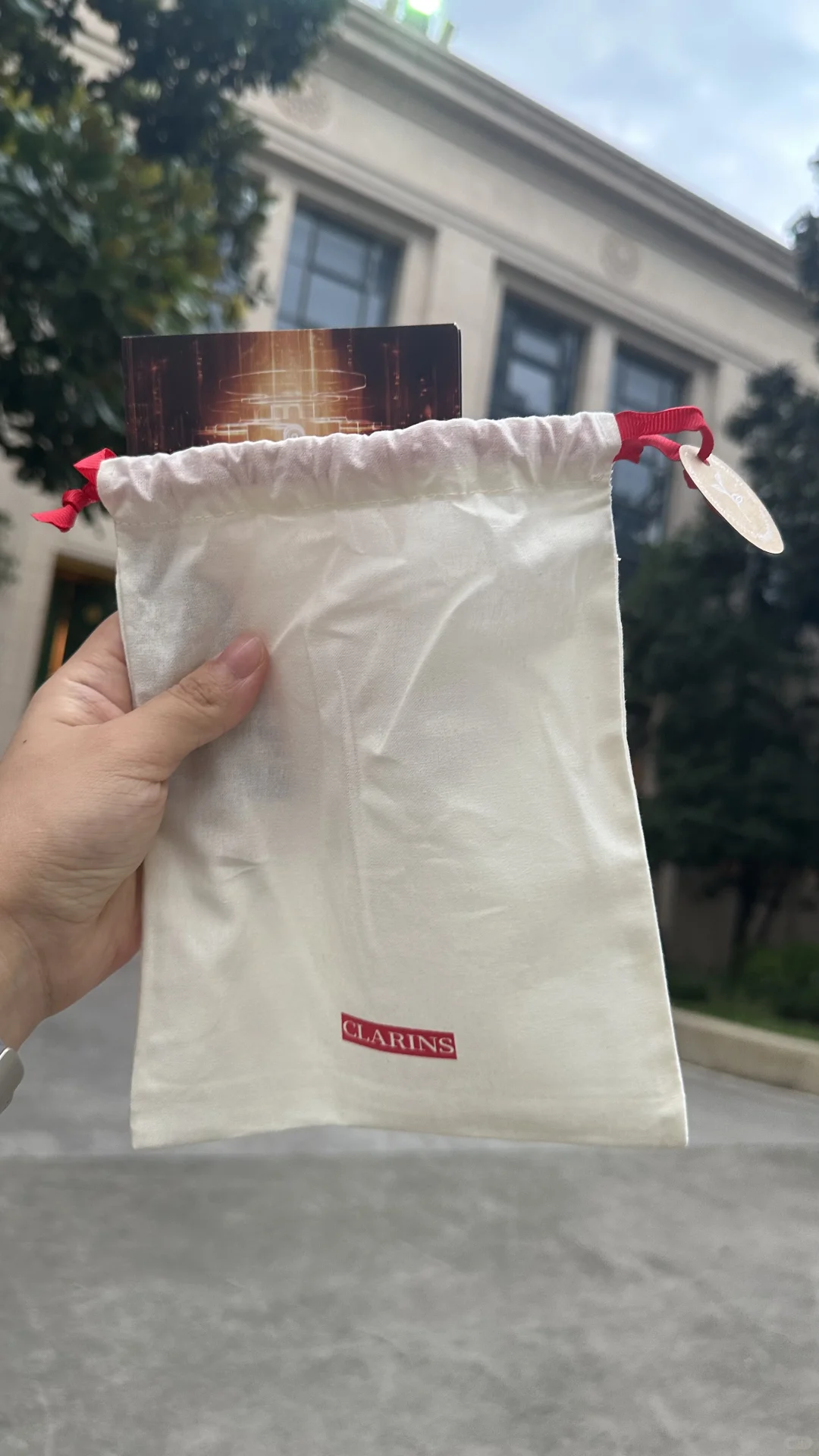 今日打卡：娇韵诗第九代 黄金双萃精华