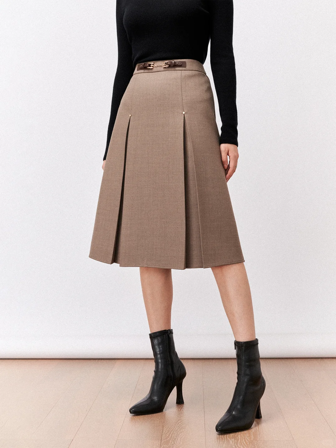 Marius✖️Nikke丨人生西装可以是她