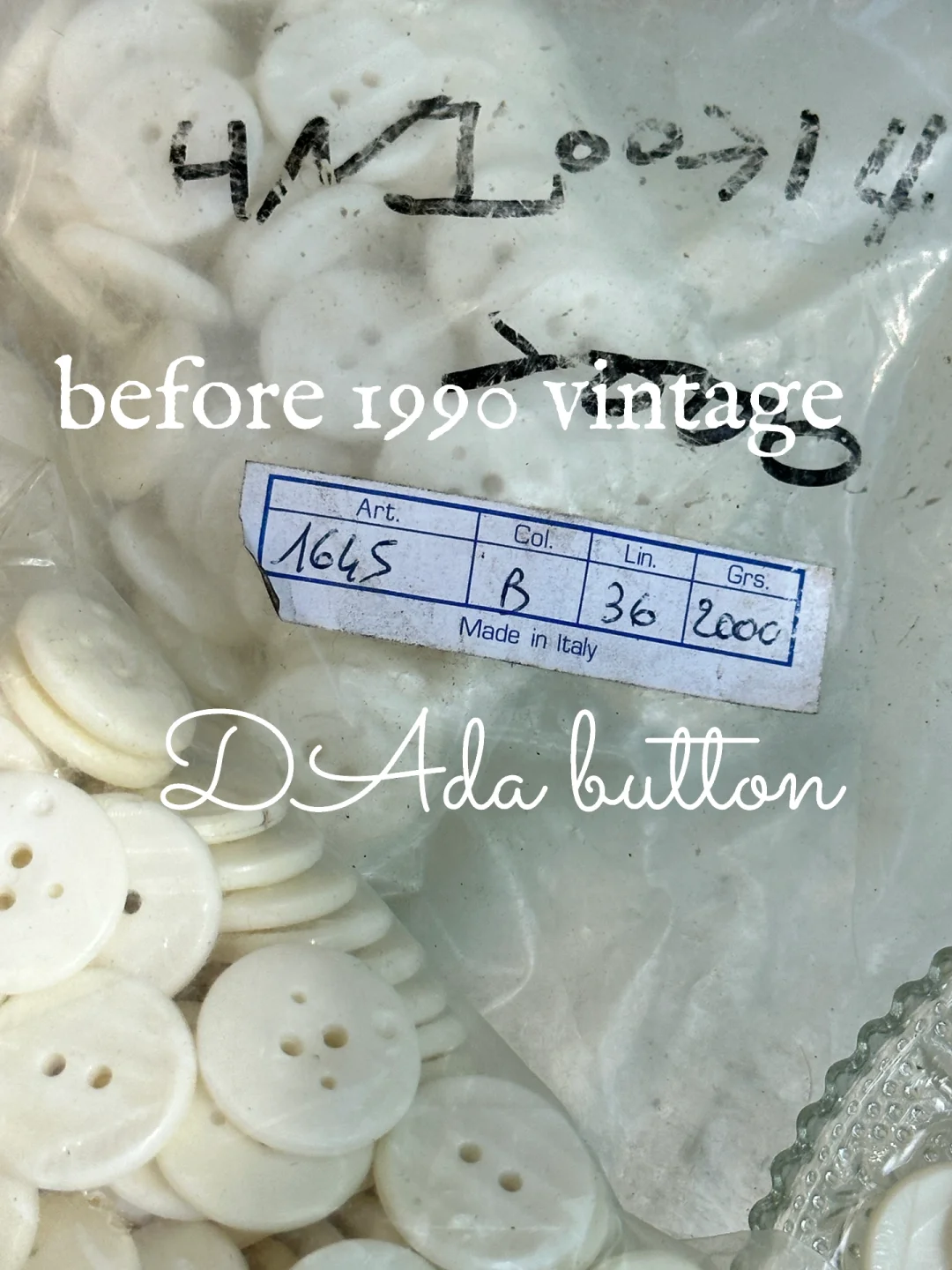 意大利古董白压纹树脂纽扣 让时光停下来