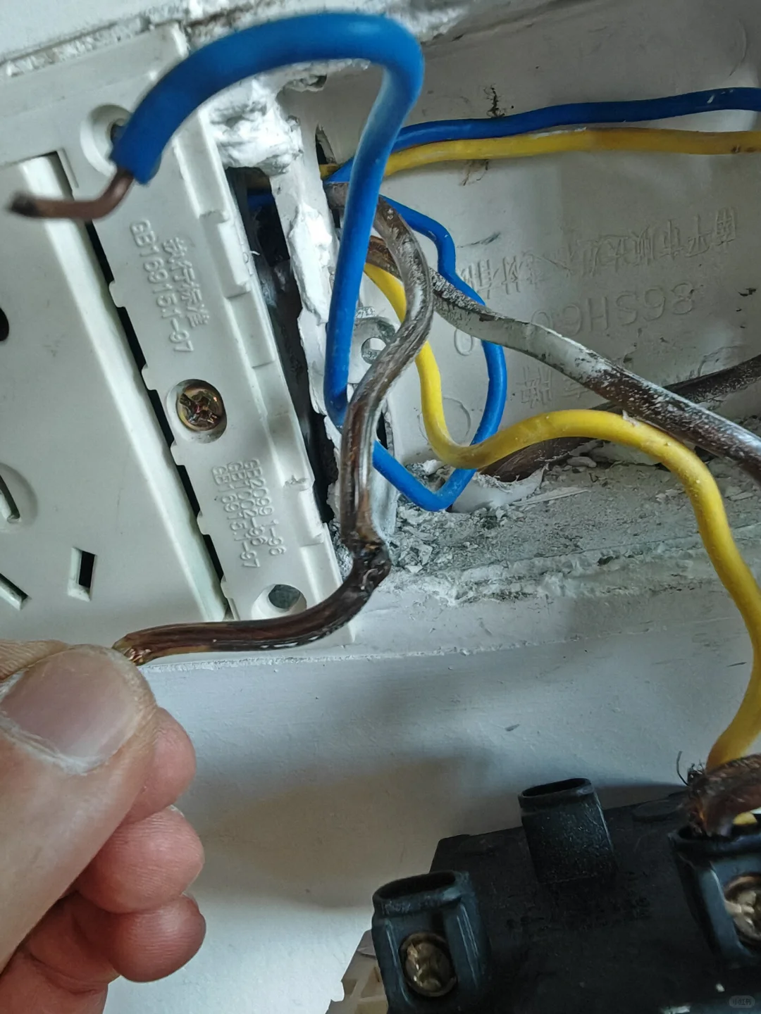 又是一个没电的故障排查