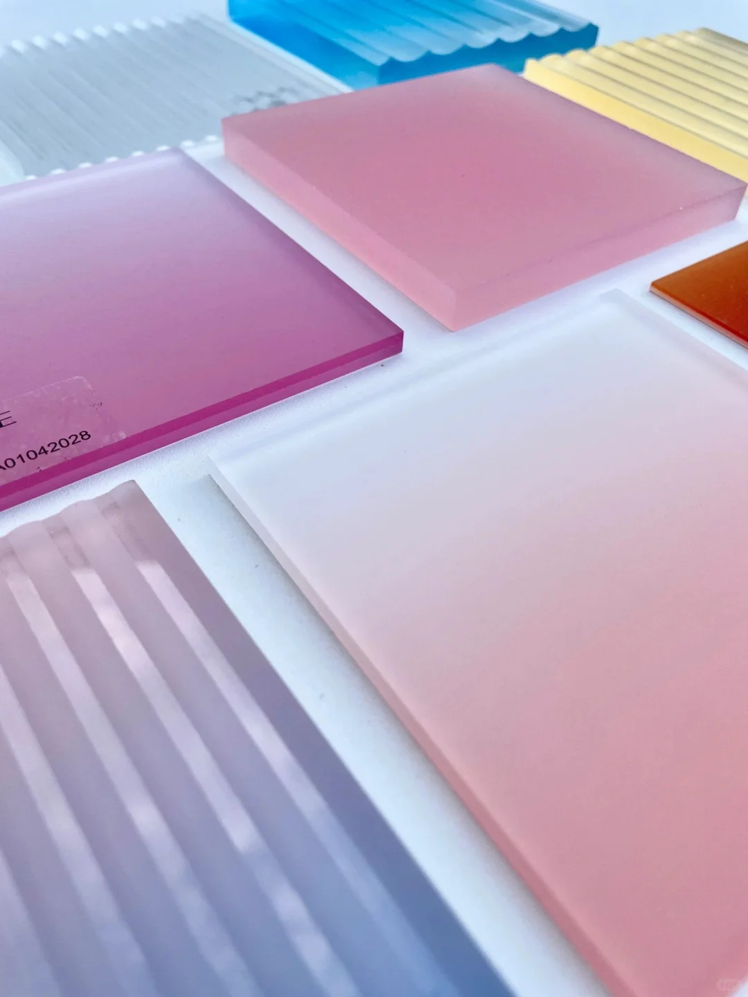 100个设计师99个都爱❕树脂玻璃真的好绝?|