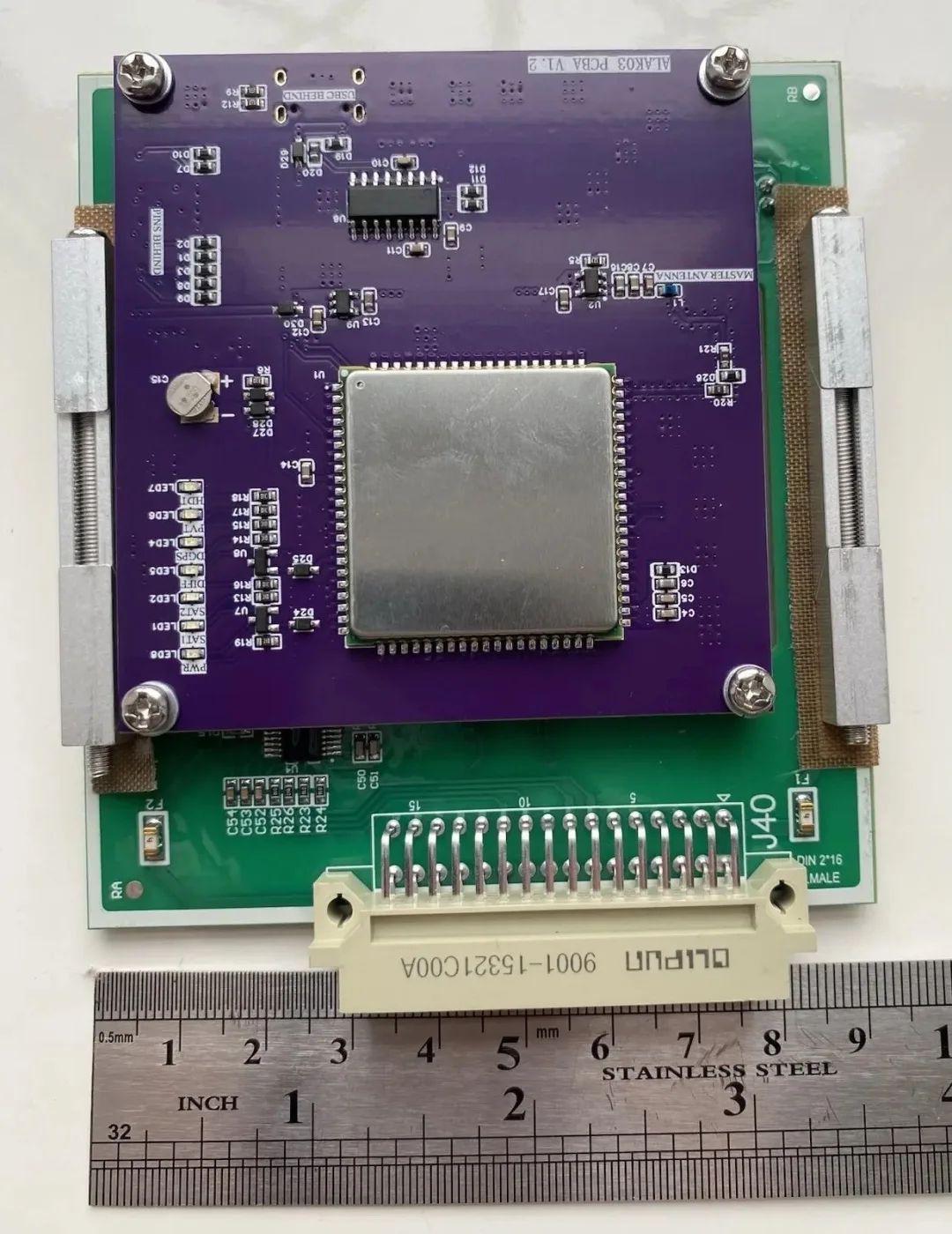 战场摩托无人机的秘密心脏 ??