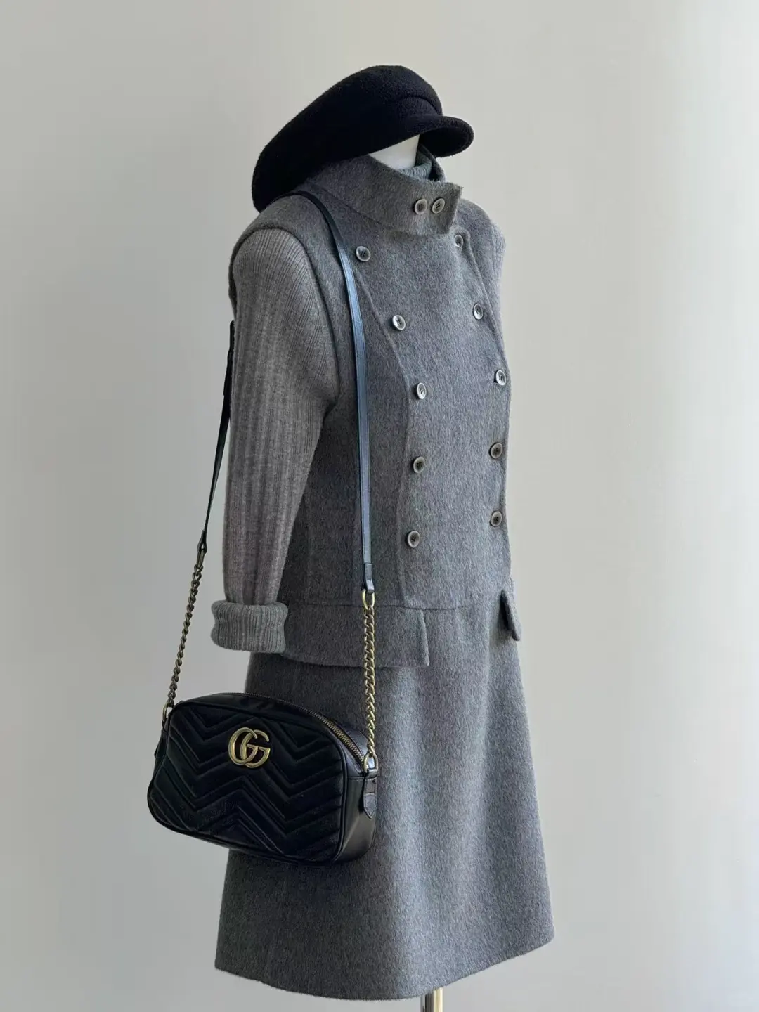 老钱风格雷背心裙真的鲨疯了?️?️