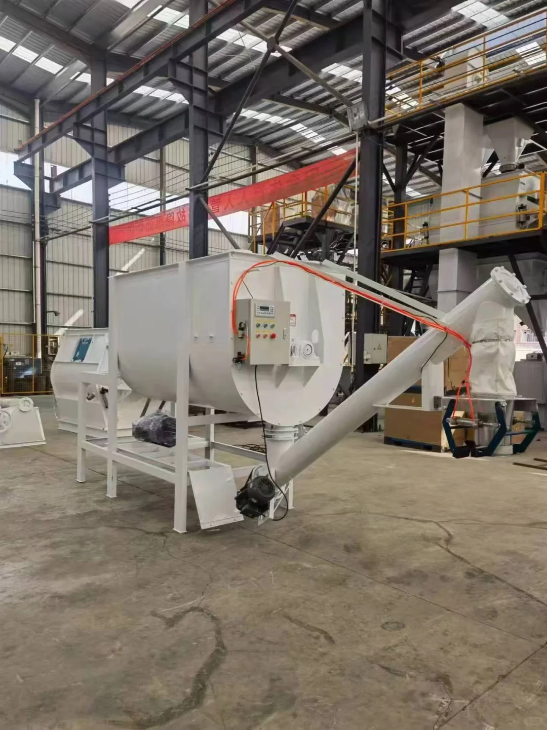 卧式搅拌机在预制混凝土构件生产中的应用