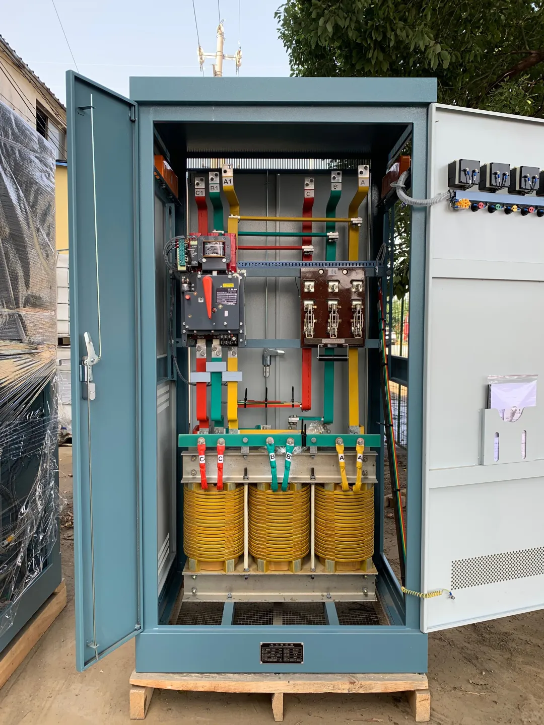 三相自动稳压器多少钱一台