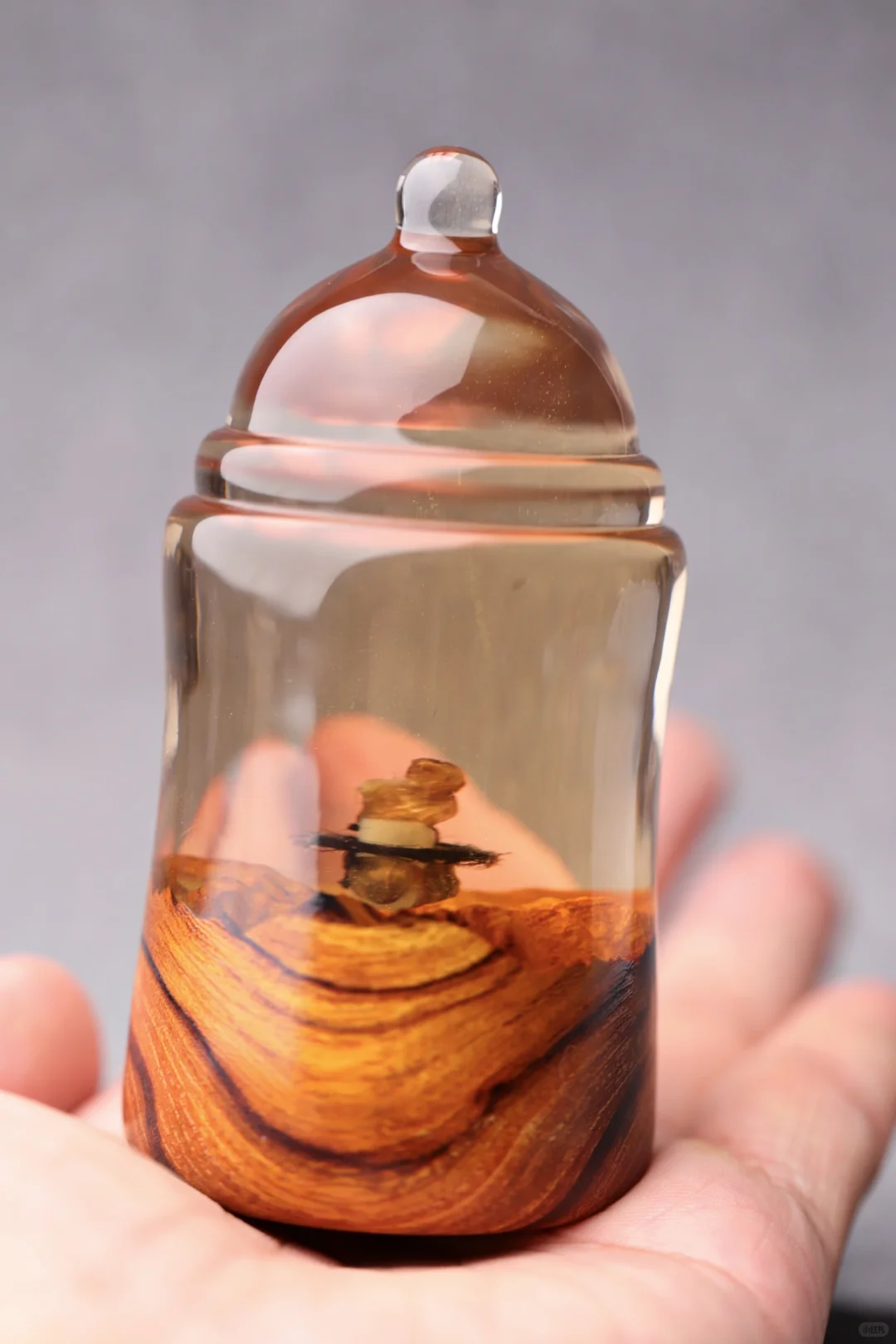 把脐带胎发封存进奶瓶?