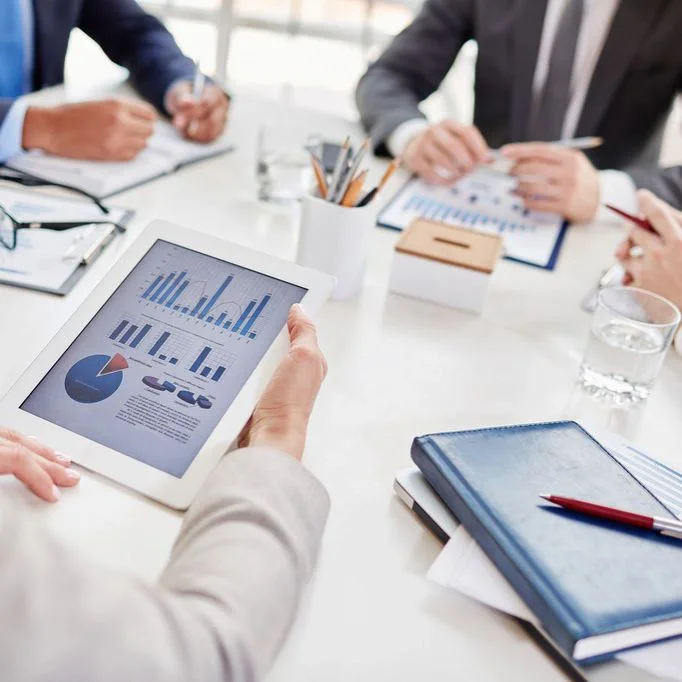 采购工作总结，采购工作汇报与下半年计划