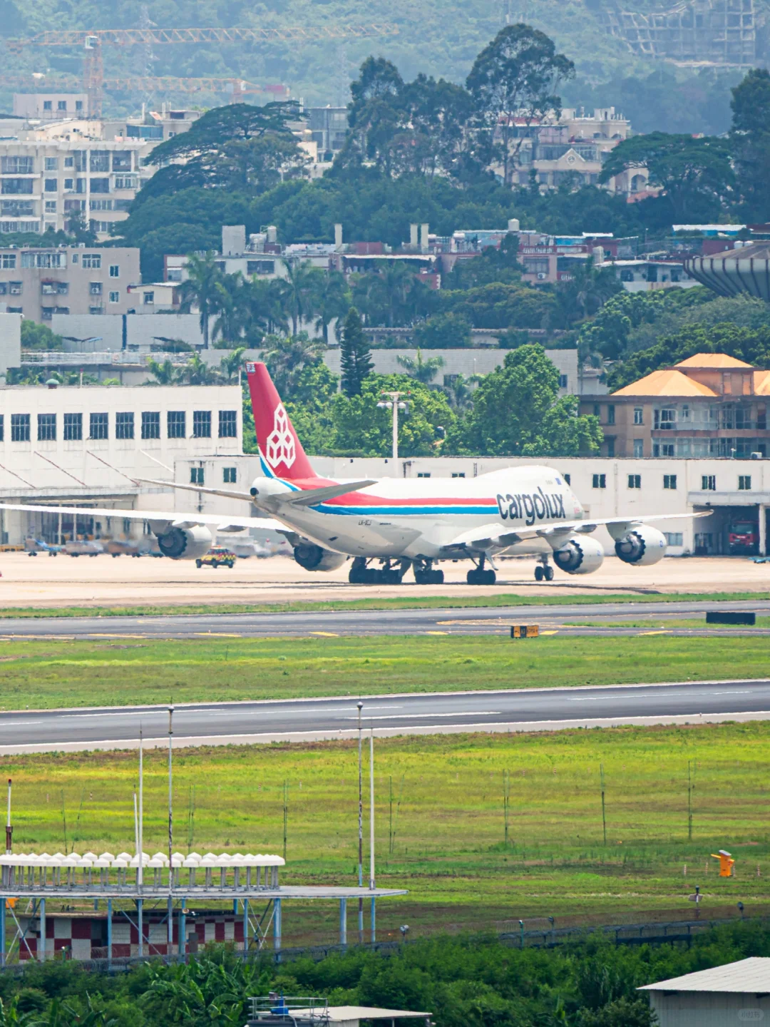 卢森堡货运748郑州号