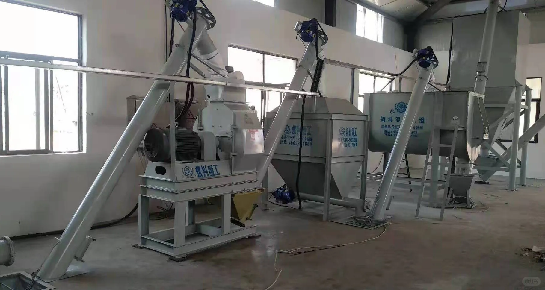 饲料粉碎搅拌机械加工设备：养殖场增效利器