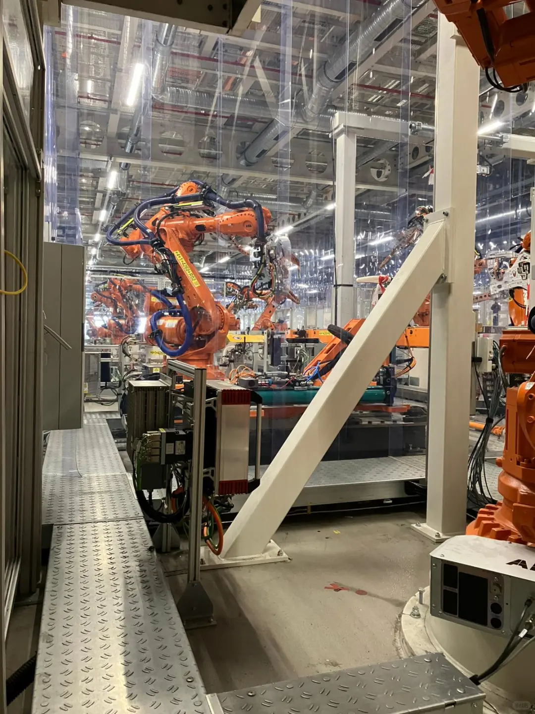 ???提供: 设备调试嵌入服务 商务拜访