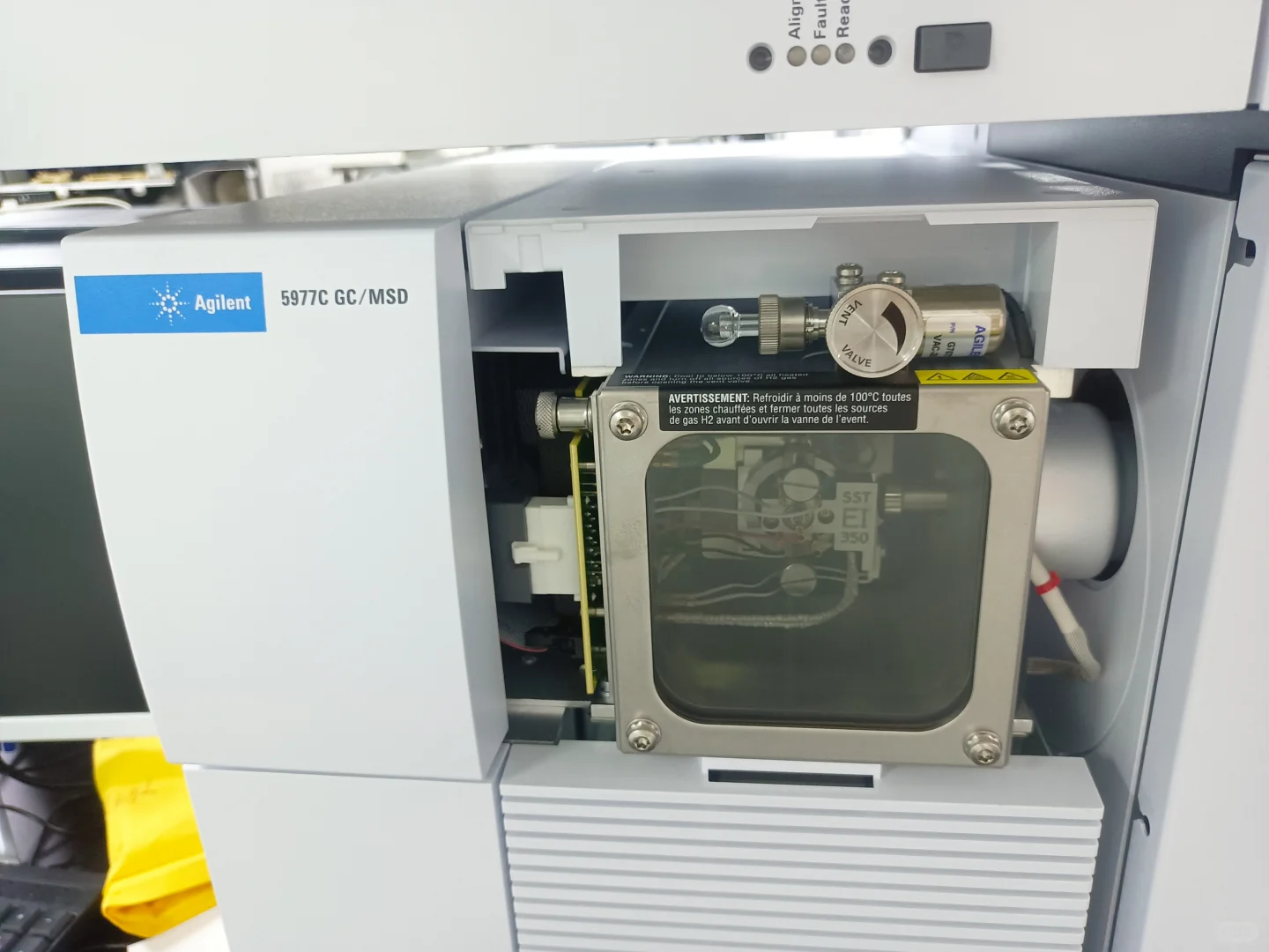 暗自努力把自己培养成半个工程师之认识仪器