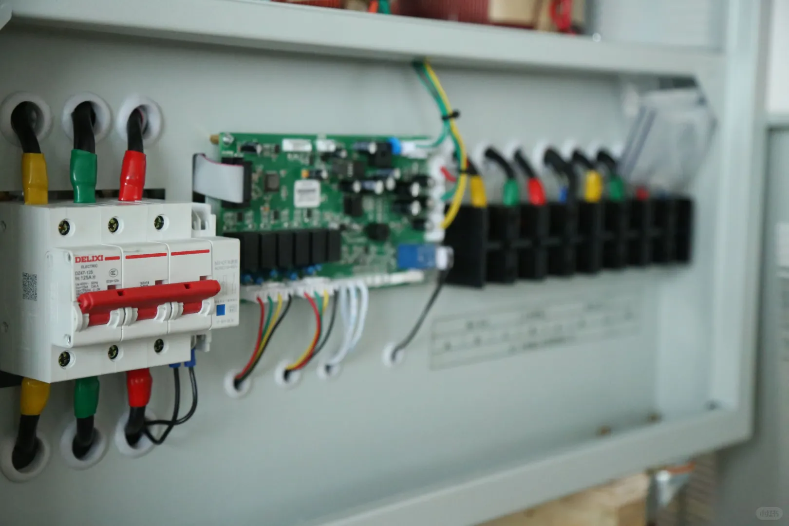 220V家用稳压器价格参考及选择建议