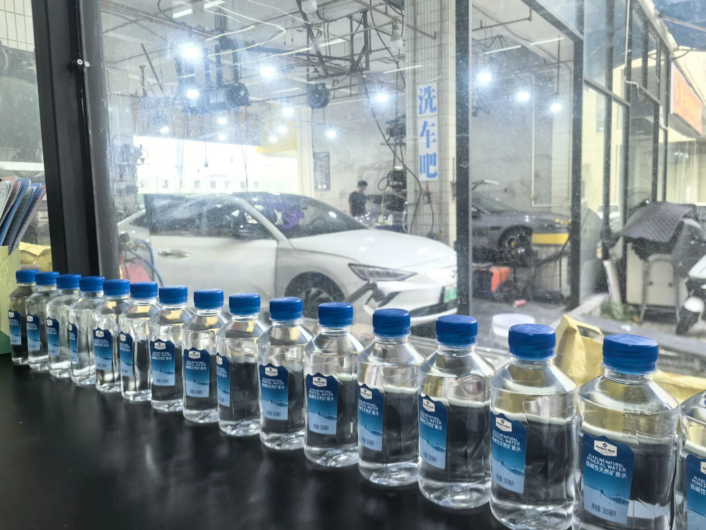 诚聘精英!【汽车美容师傅/技师】