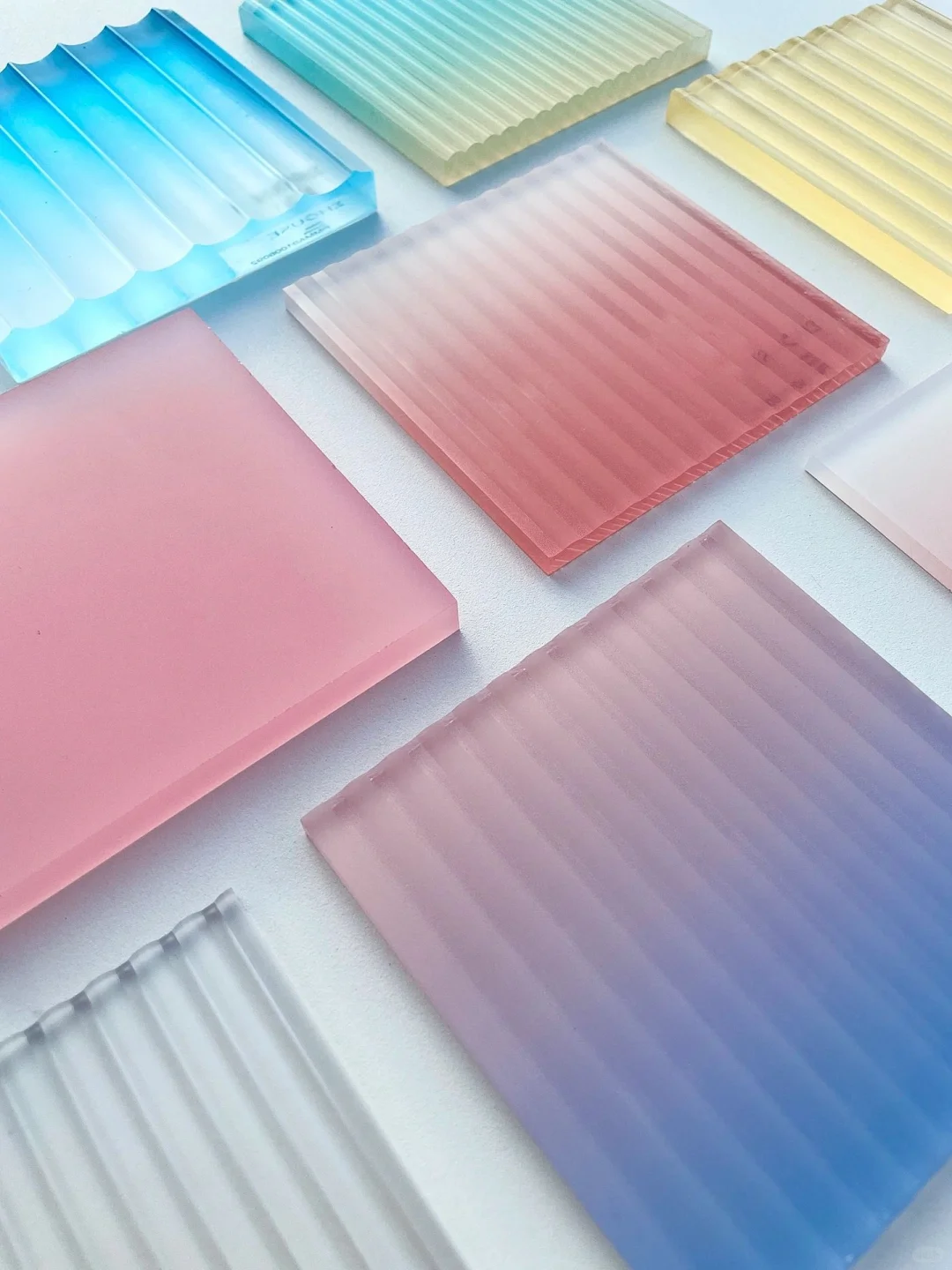 100个设计师99个都爱❕树脂玻璃真的好绝?|