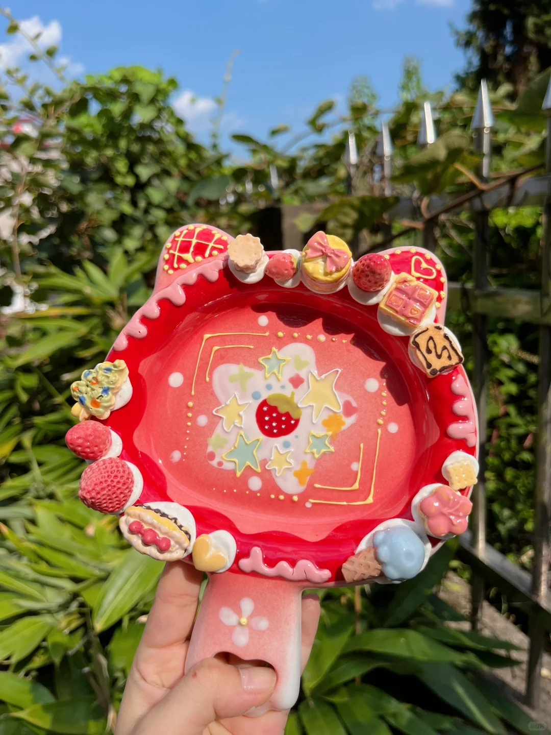 草莓盘子真的太可爱啦?