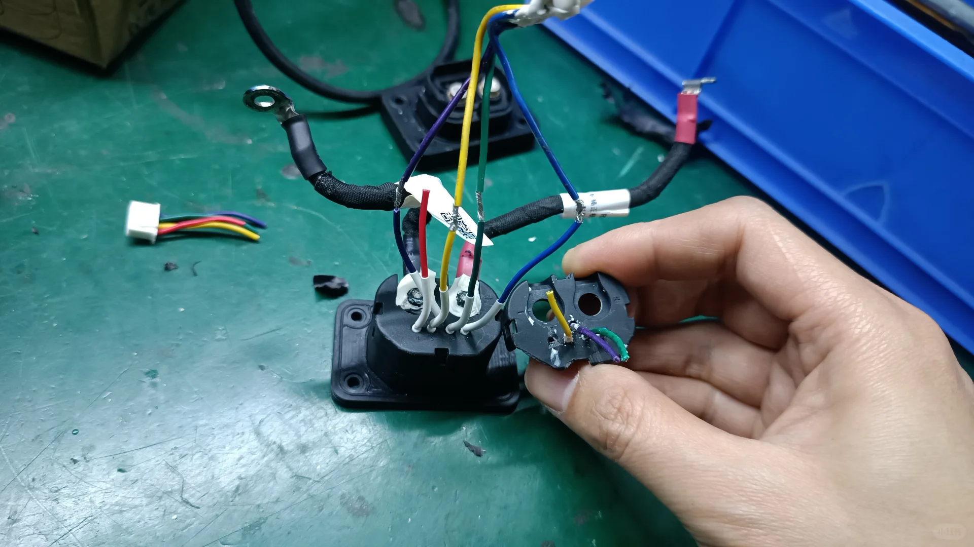 小牛电动车锂电池维修