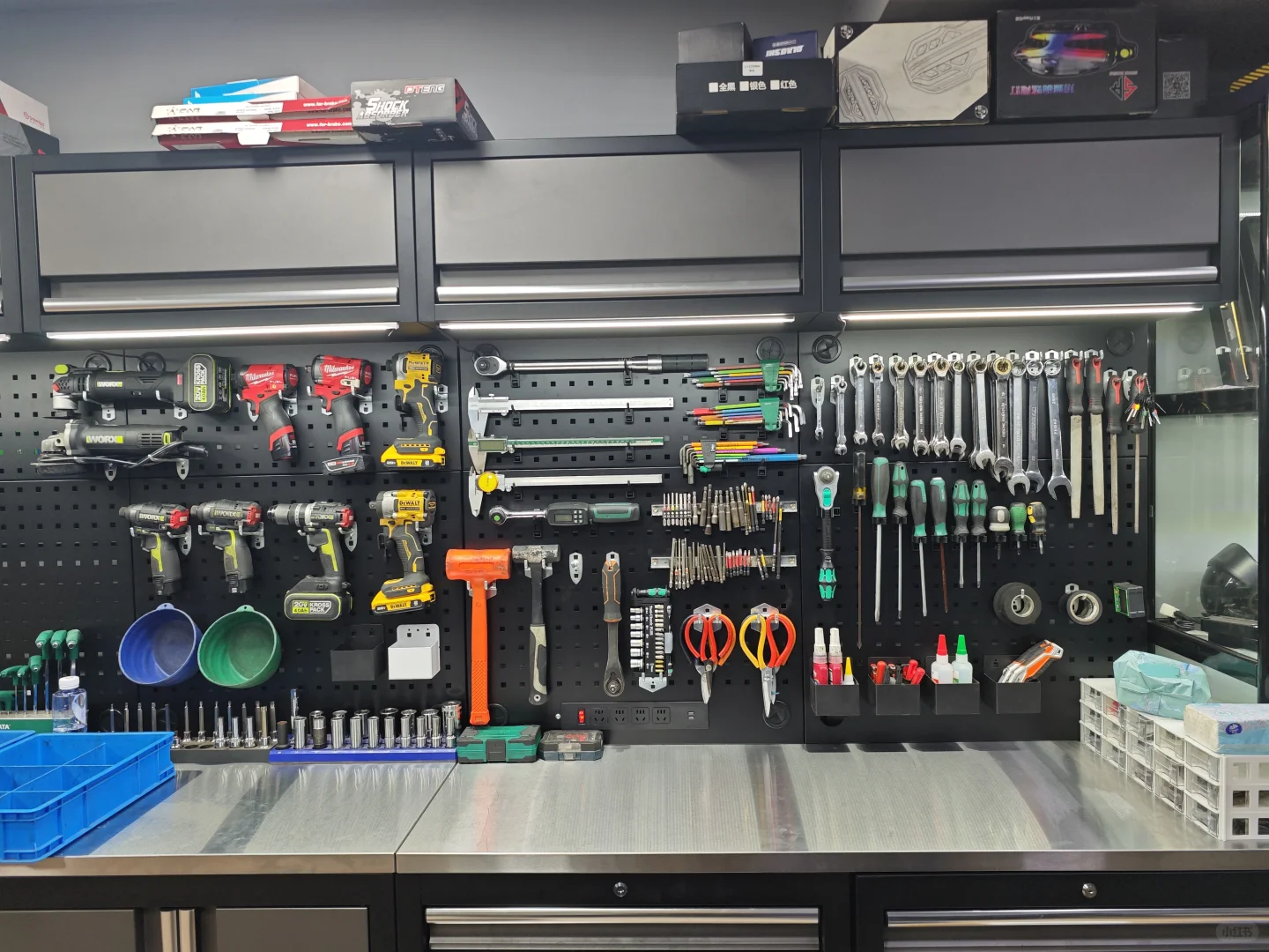 终于也有自己的工作室了！