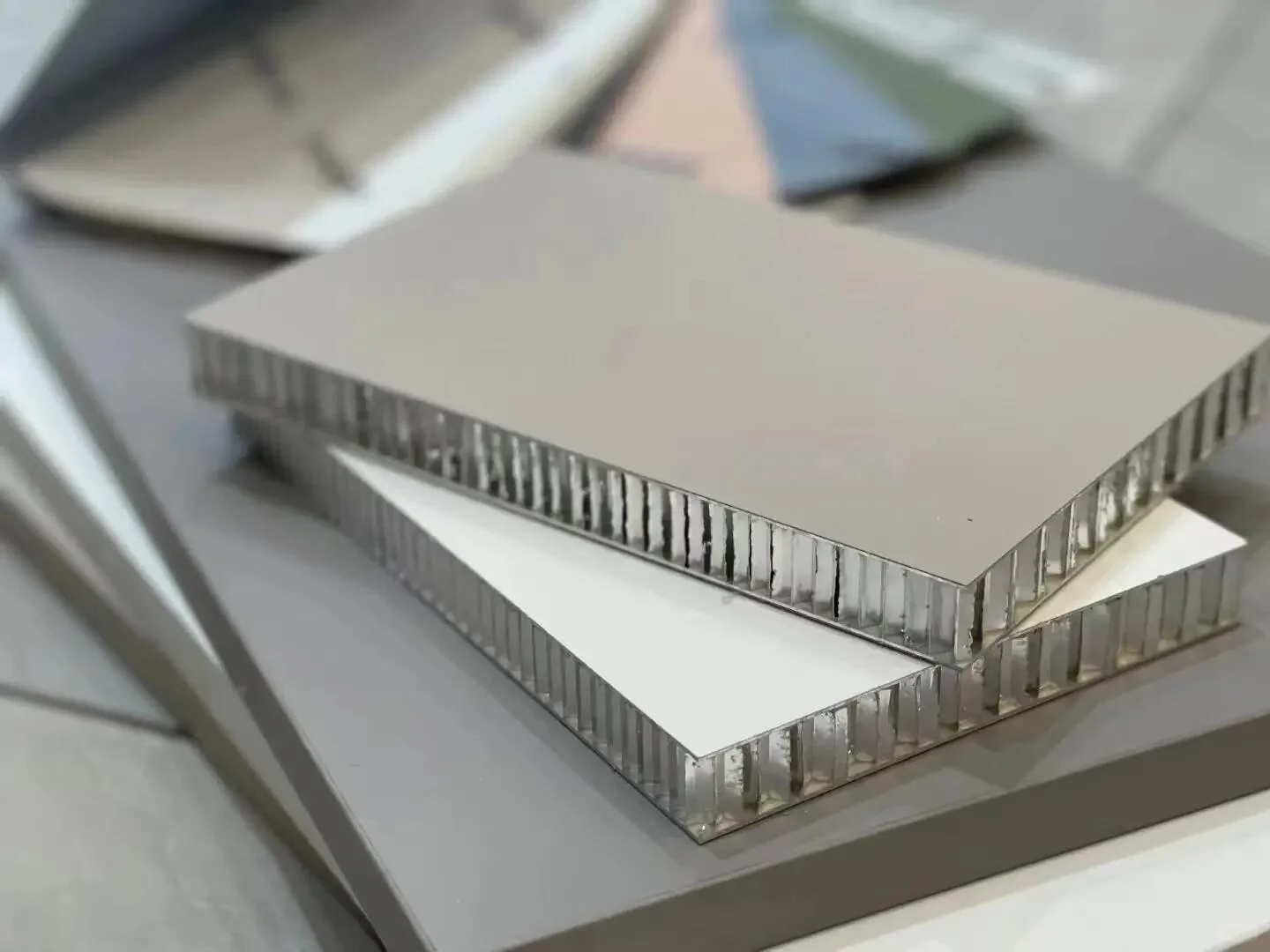 **全铝家居,健康生活新选择!**