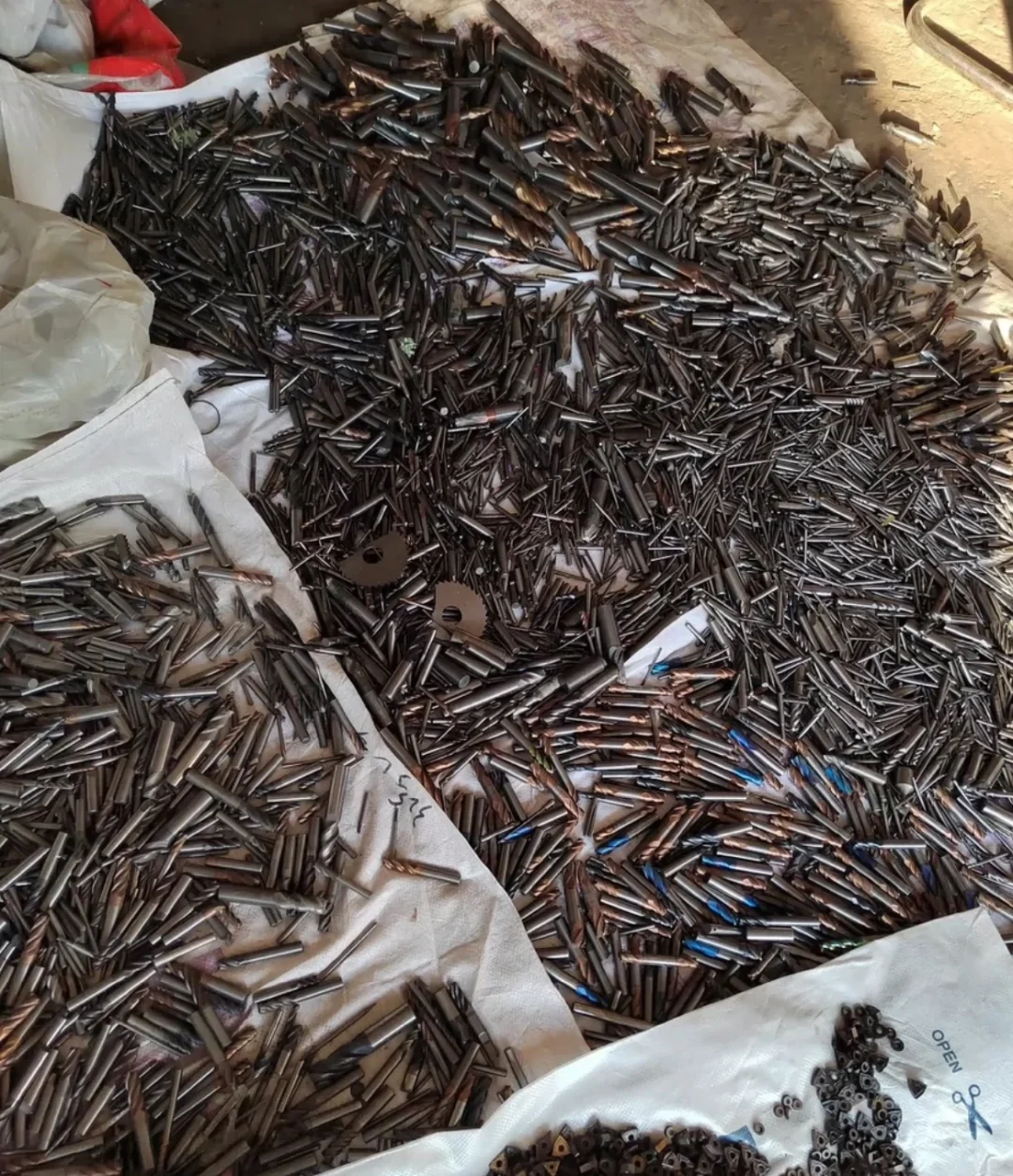 比废铁贵几十倍的钨钢,千万别当废铁卖掉了