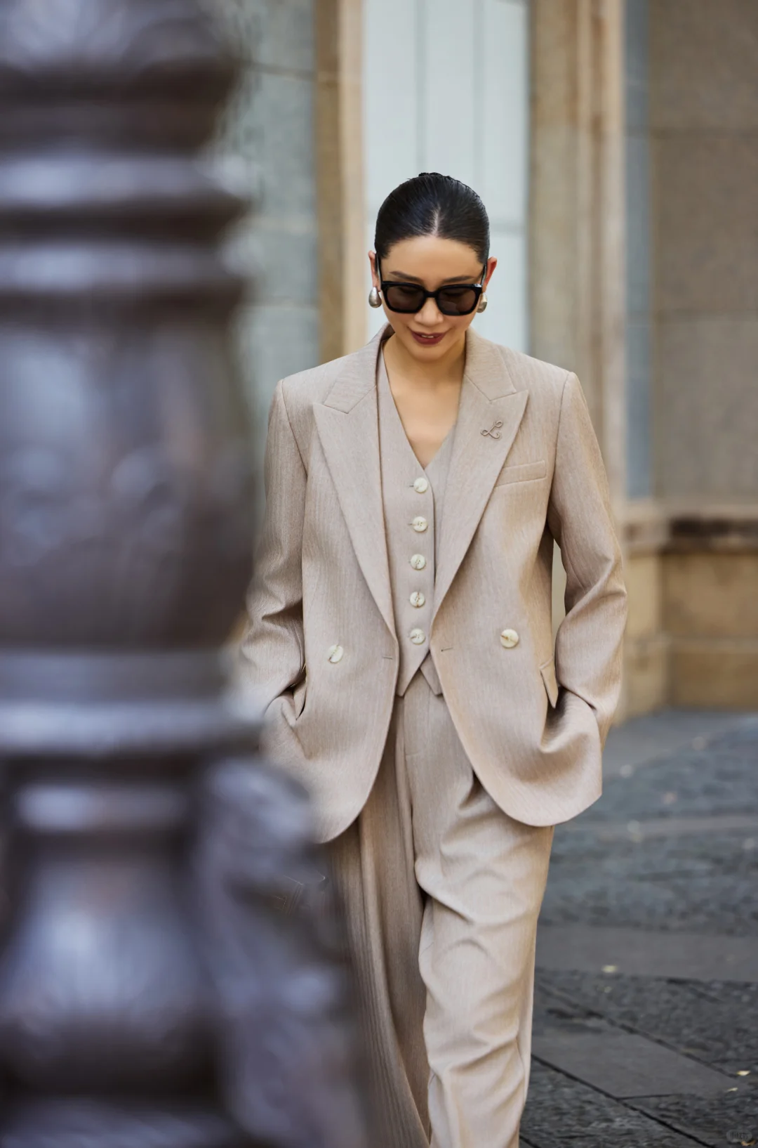 40而已｜都说我穿西装好看，对吗？