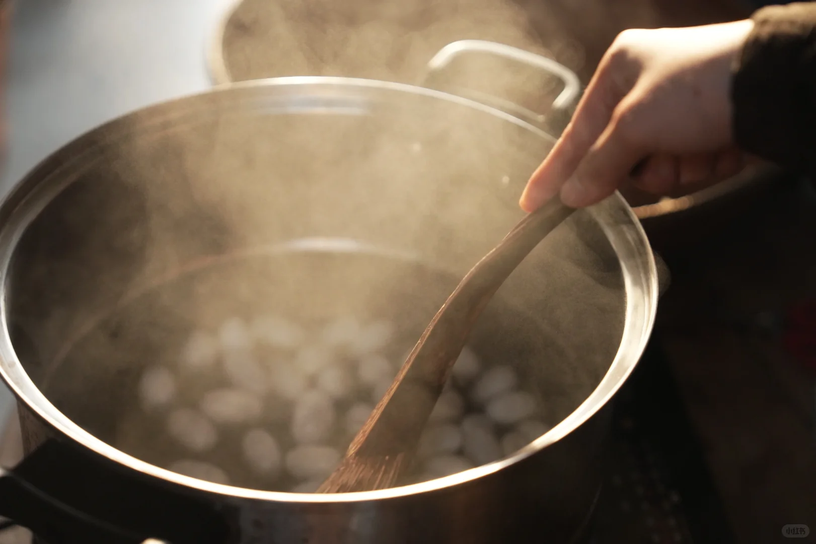 织布课里重要的一个环节 - 缫丝