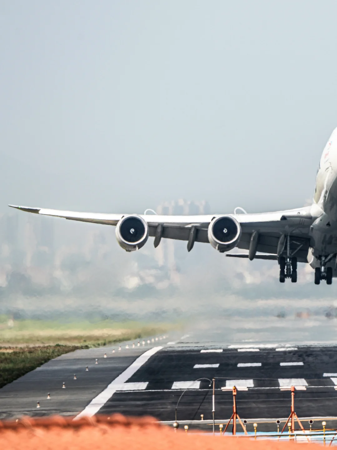 卢森堡货运748郑州号