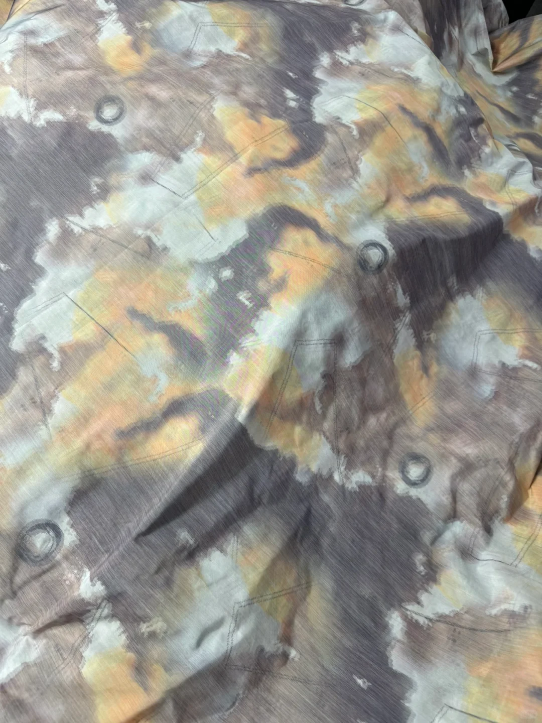 新工艺，新面料，双经轴印花晕染风格开发