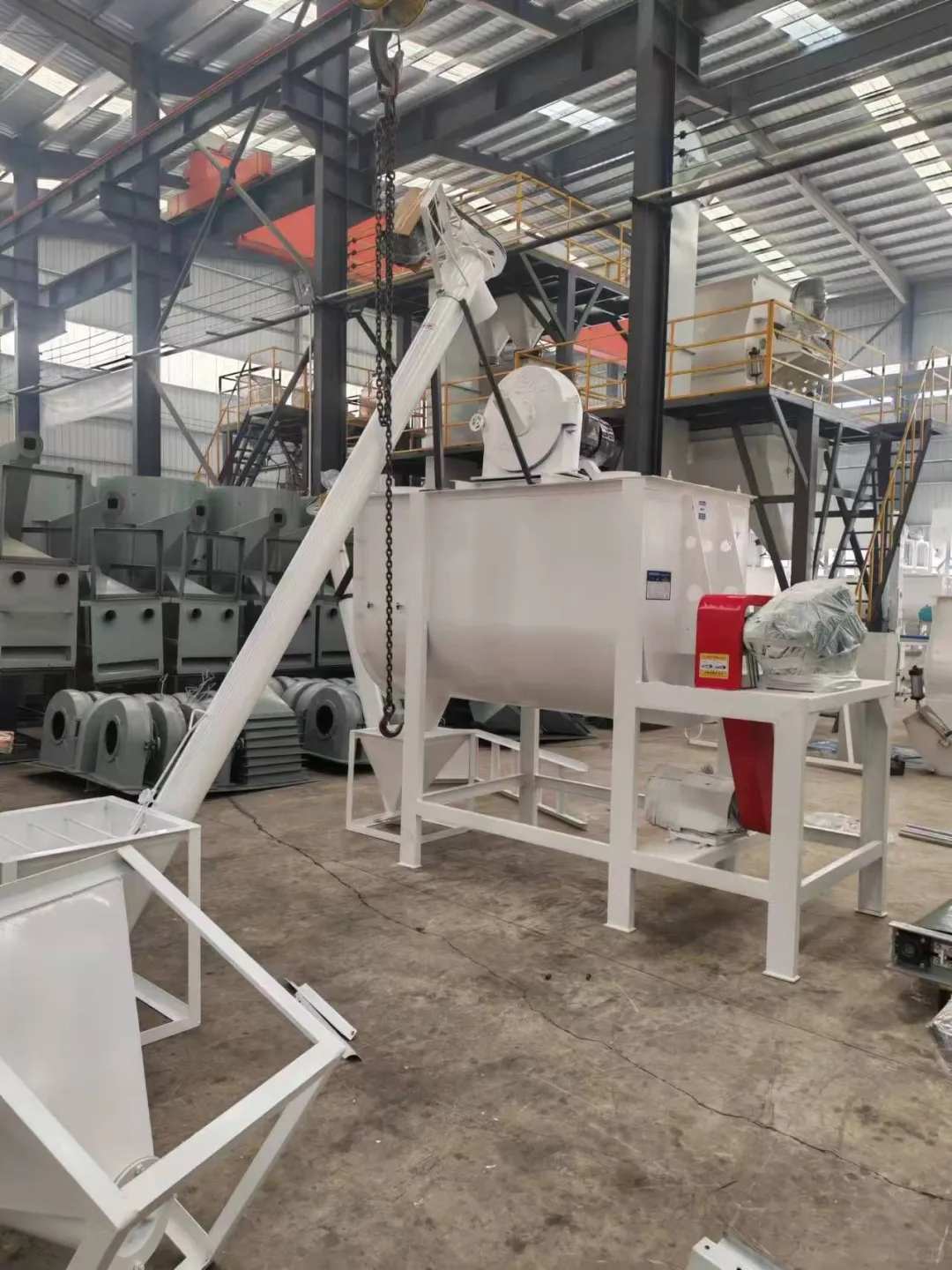 养殖用1吨饲料粉碎搅拌一体机生产厂家