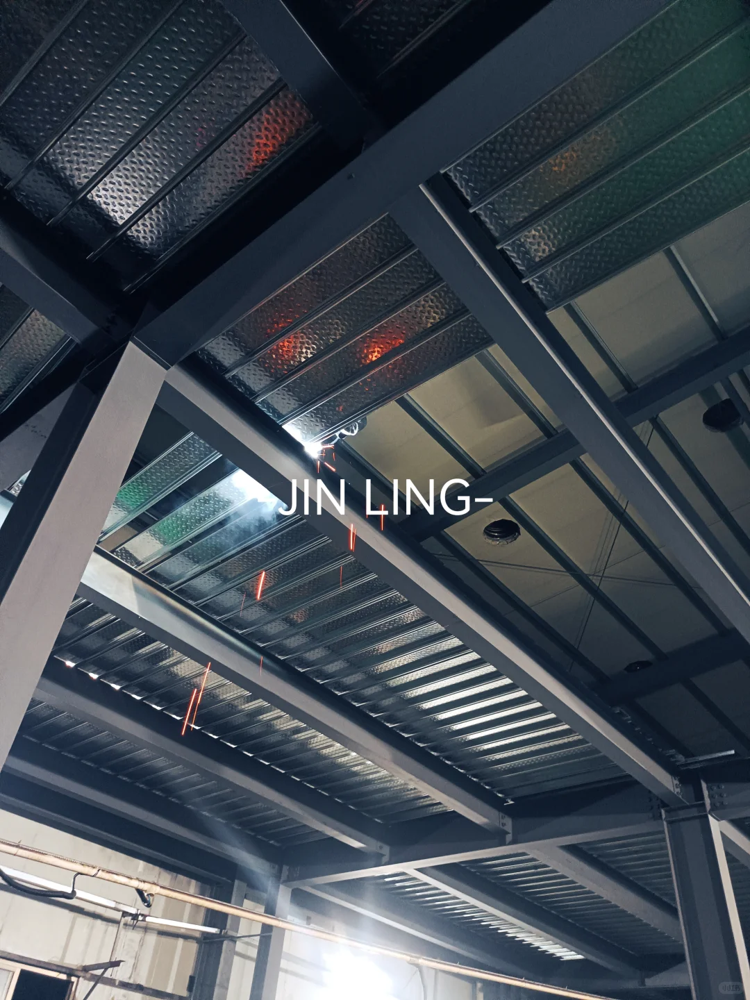 免浇筑Fe板钢结构隔层