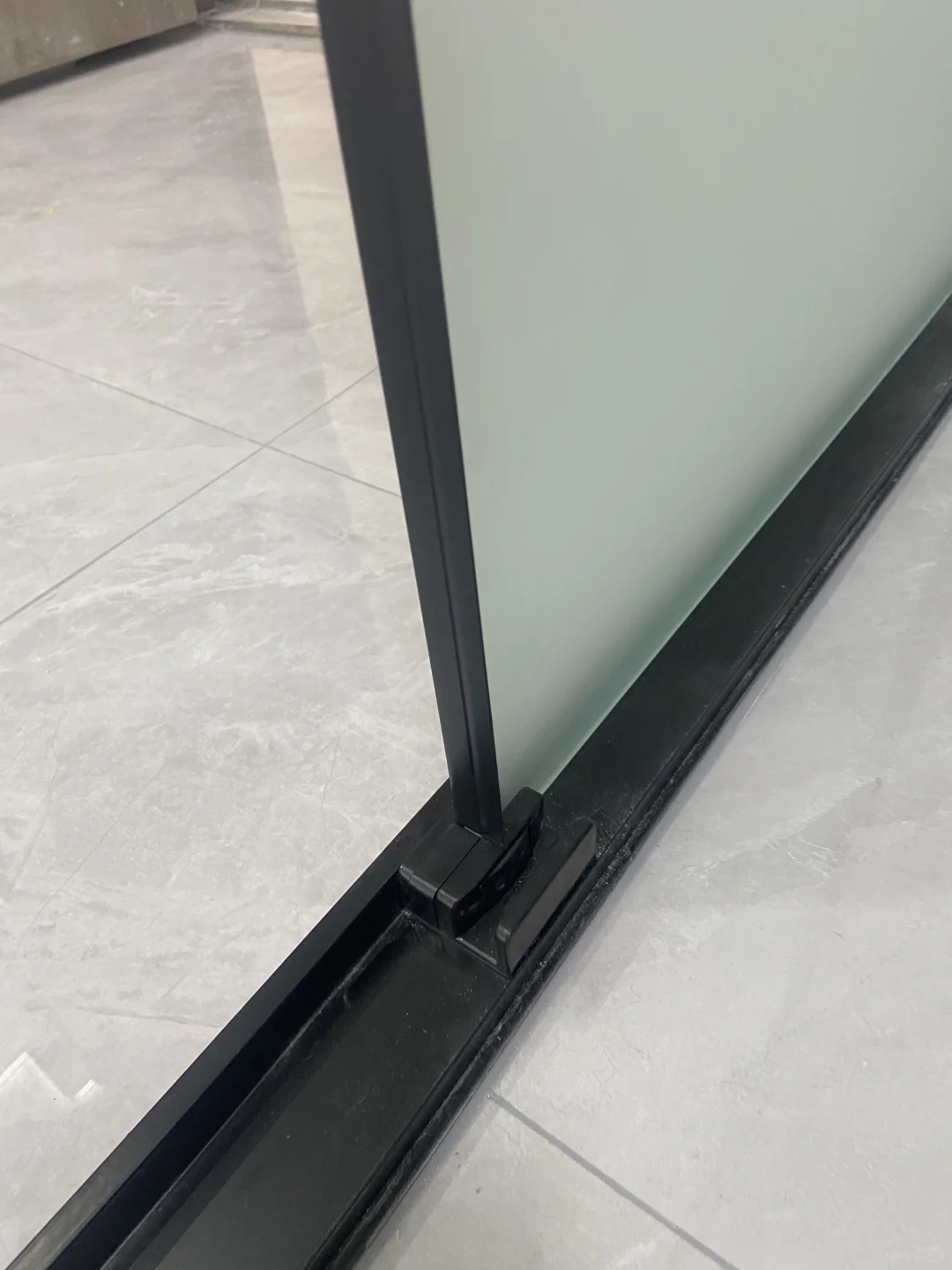 超大L型淋浴房设计规范和安装细节