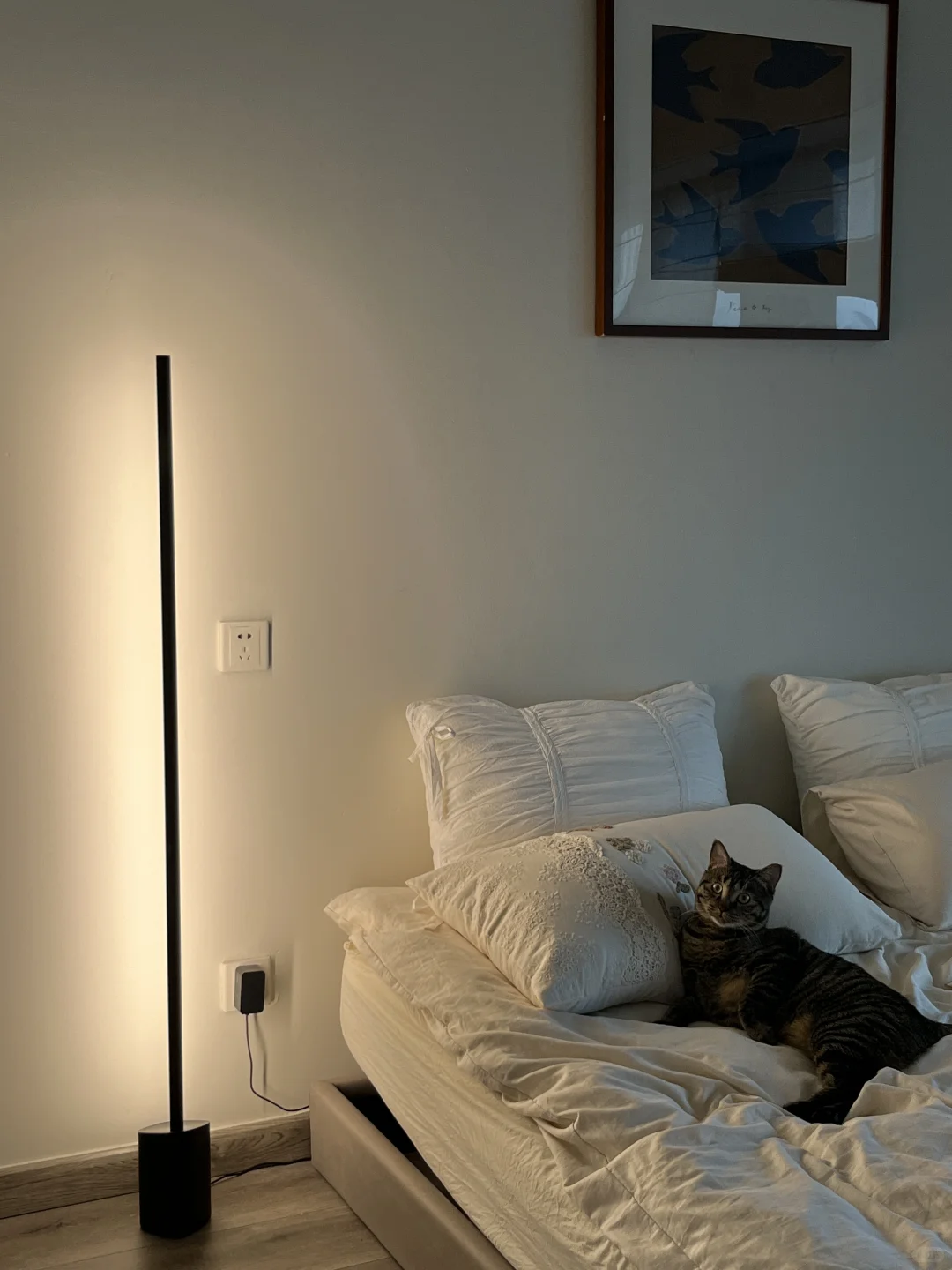 把极简风卧室调频至“疗愈模式”