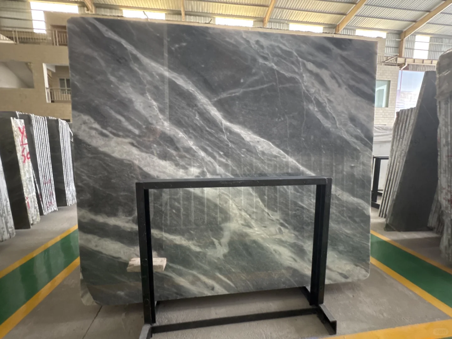 有没有做工程的老板需要灰石