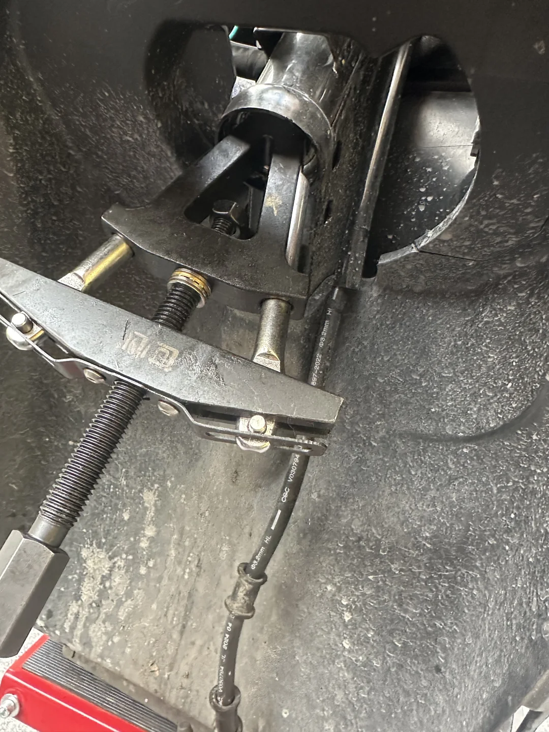 小牛九号雅迪新国标电动车压力轴承维修教程