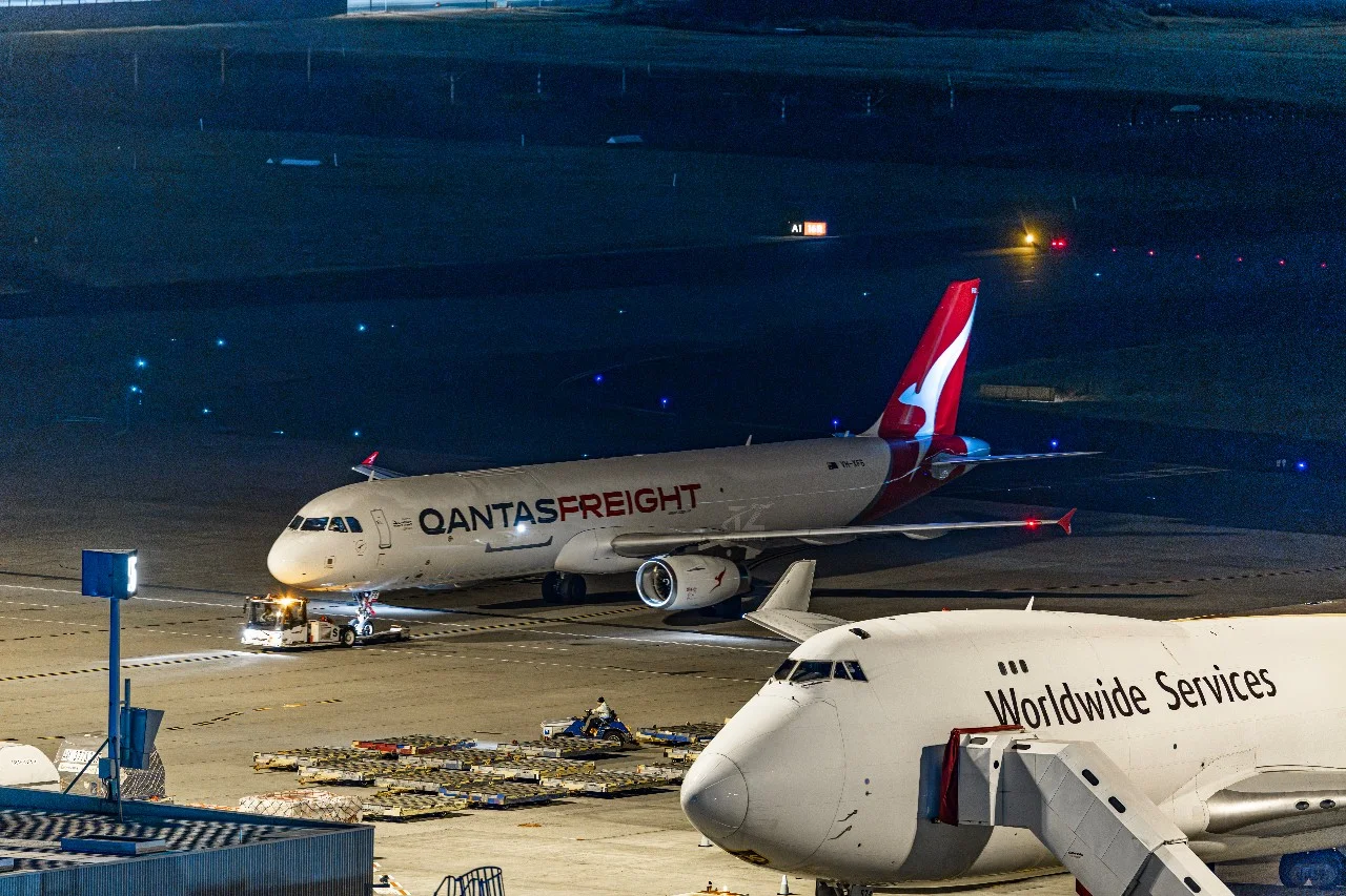 老飞机焕发“第二春”澳航321P2F客机变货机