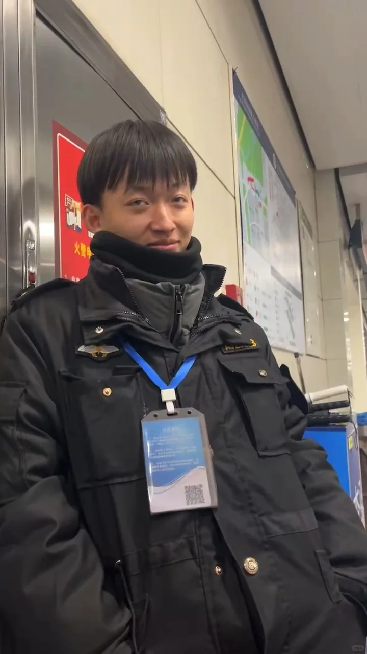 重生之大学生安检赚米?的一天