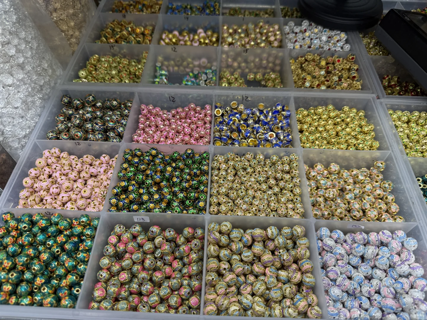 一整个震惊住了，那么多配件