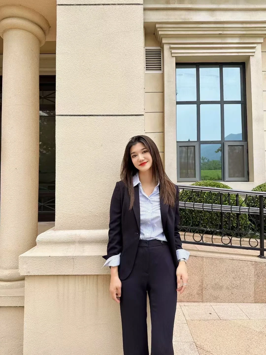 经典、智性、坚毅 对自我的精准预判， 是西装