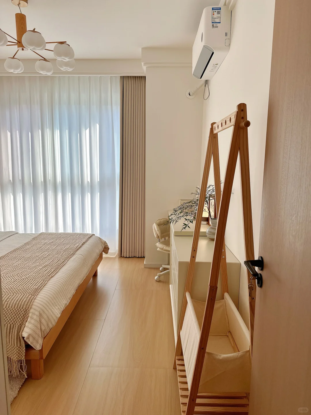 年纪不大，就住进了可以养老的家