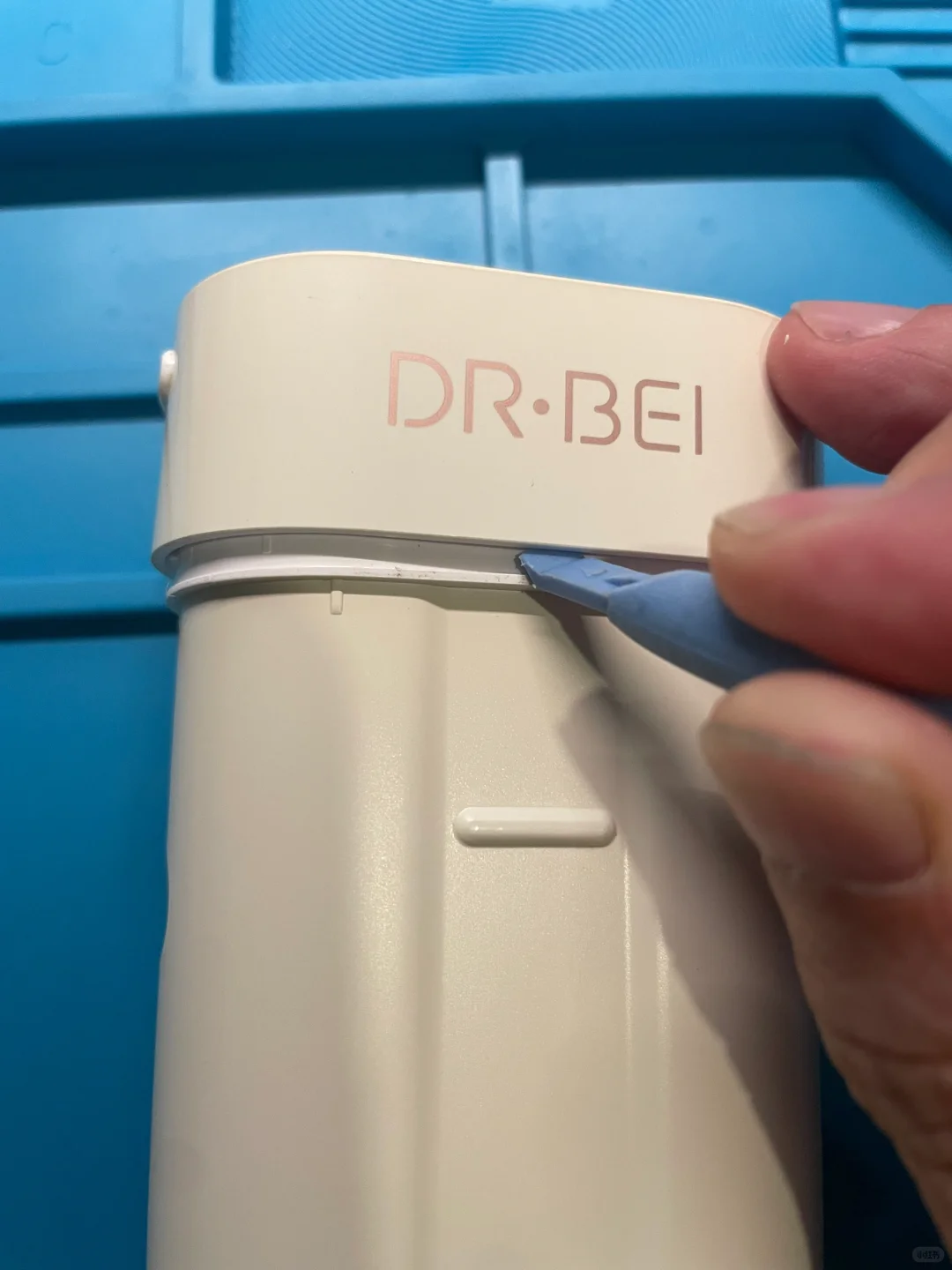 洗牙器维修换电池