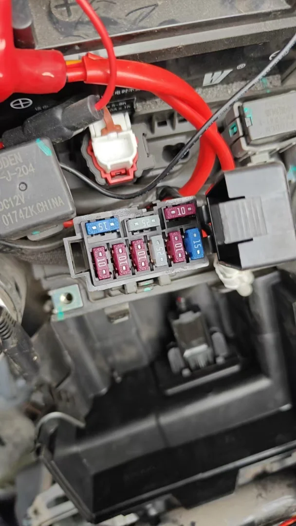 自己动手，加装凯威格加热手把，效果不错