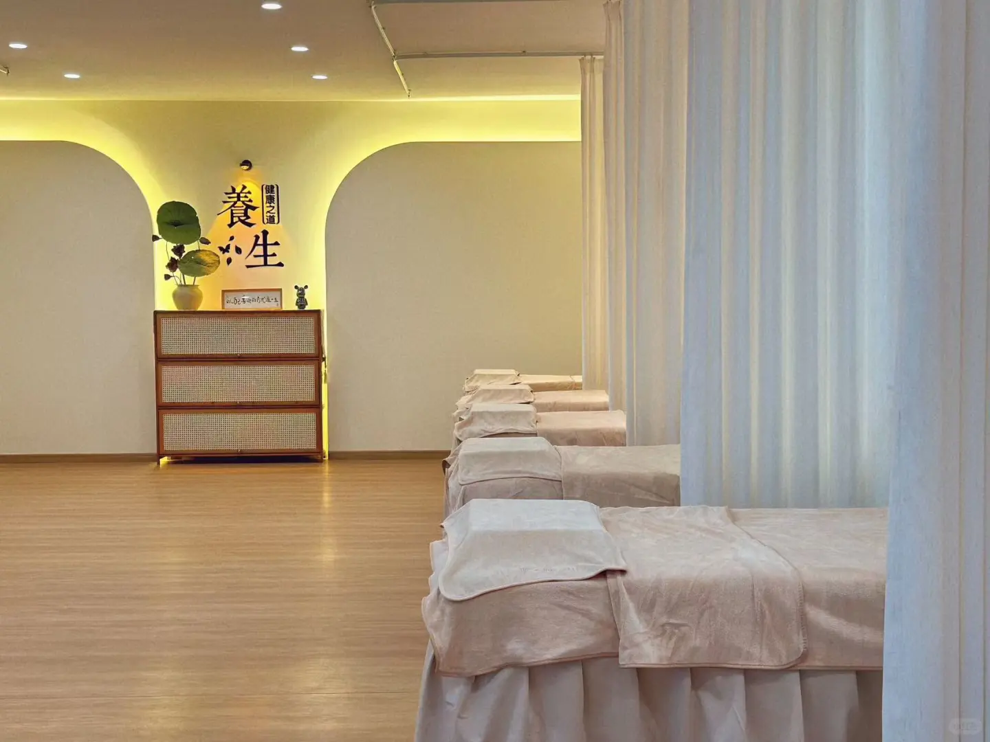 3万元投资的养生馆 装修成了网红店铺