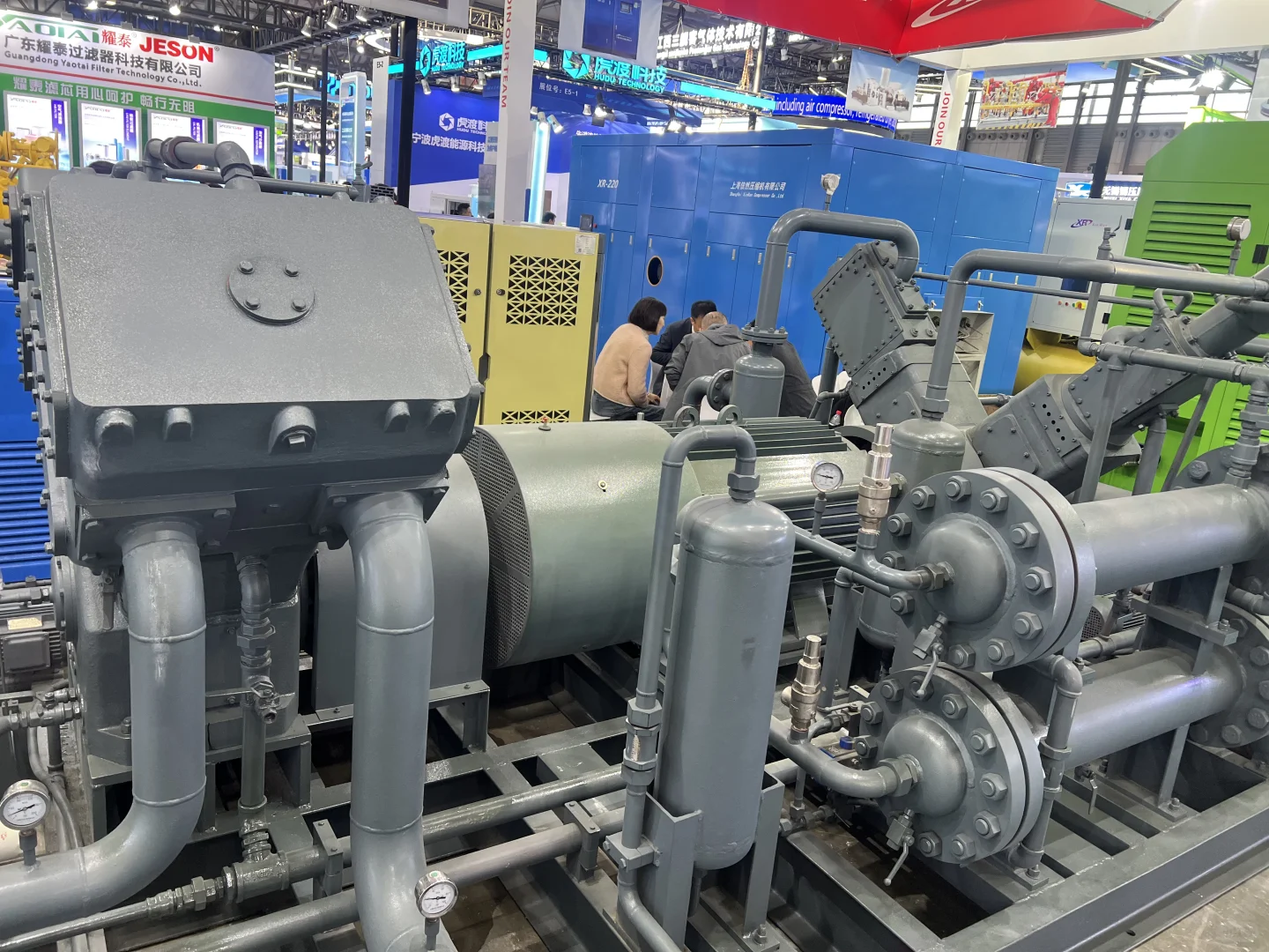 没苦硬吃 我去拓宽眼界了